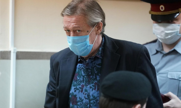 Адвокат Ефремова объяснил, почему актеру дали 8 лет колонии