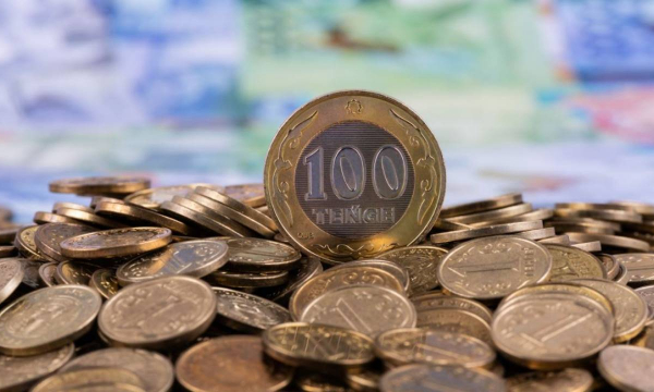 В Казахстане хотят проверять чиновников, чьи расходы превышают доходы