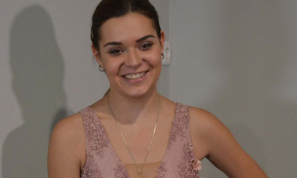 Аделина Сотникова похвасталась мужем-красавцем